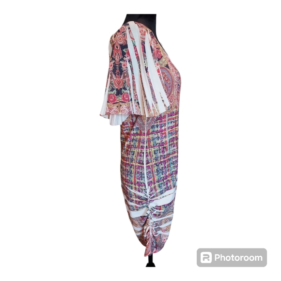 Cello Outfitters Flutter Sleeve Art Nouveau Top - Picture 3 of 9